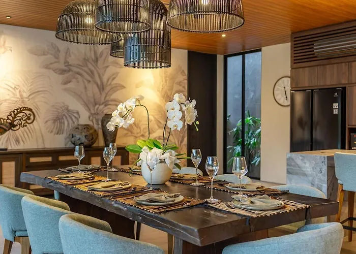 The Plaza 4br With Pool In Bali S Eat Street * Seminyak